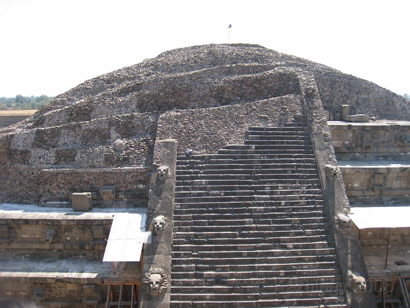 Mexico Pyramids - Mexico City 2009 0100.jpg - A trip to the Teotihuacan area of Mexico to visit the pyramids. A vast complex and a great climb to the top. This was followed by lunch in a cave, then a visit to the historical center of Mexico City. March 2009.